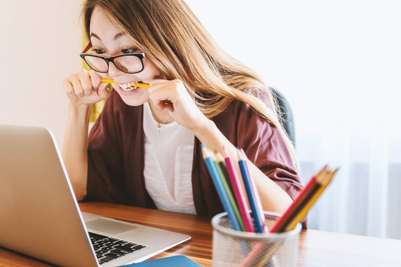 Feeling Overwhelmed at Work? Discover the Benefits of Mushroom Gummies for Relaxation